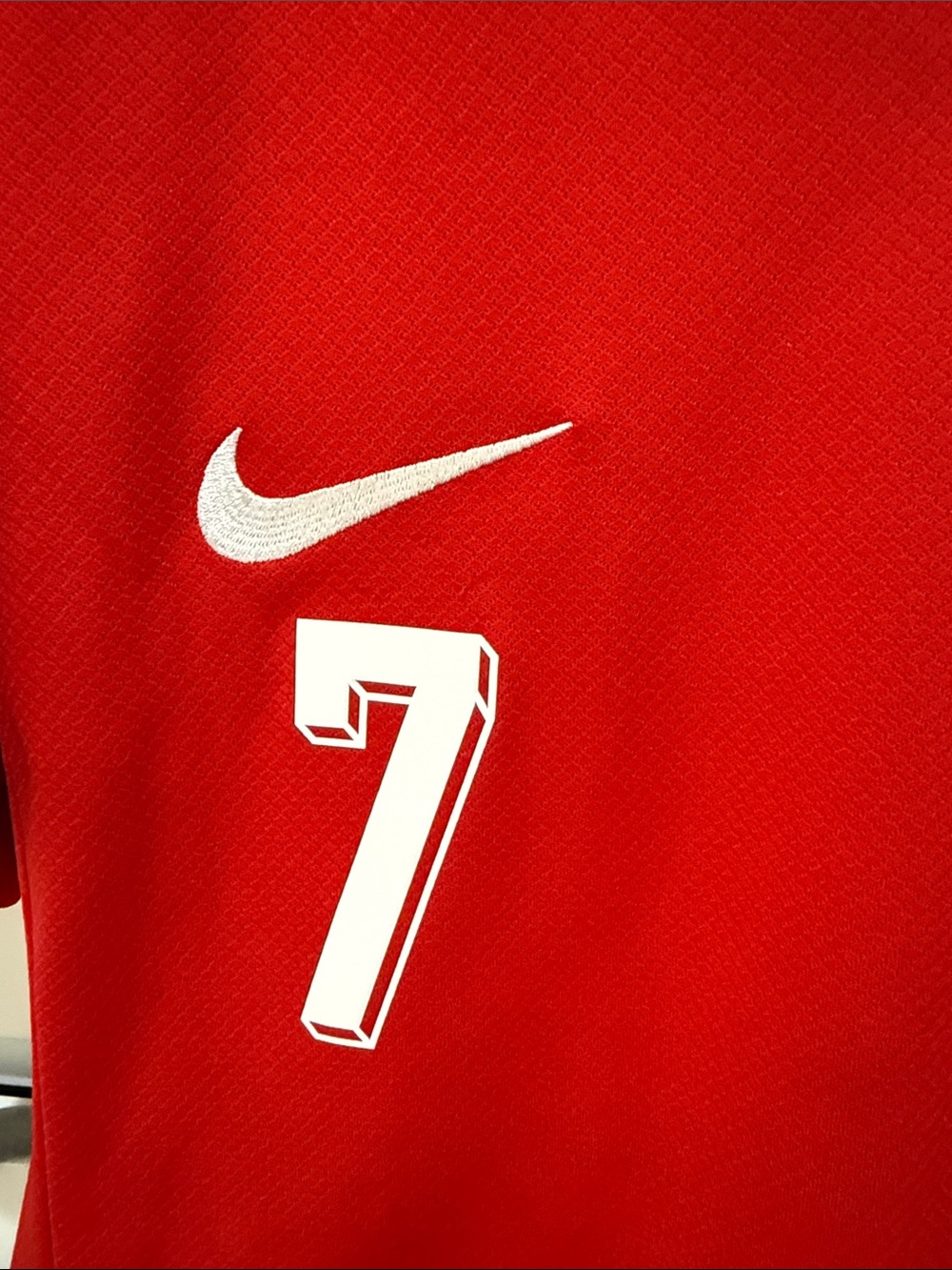 Nike Kids Cristiano Ronaldo Red & Green Soccer Jersey Set - Picture 5 of 5